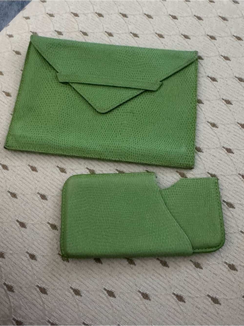Source Unknown Green leather photo/document Sleeve and Matching business card